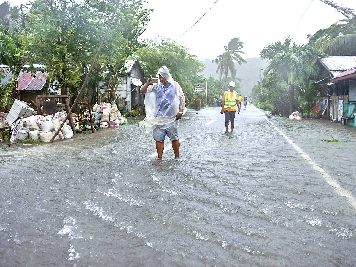 Super Typhoon Rai Hits the Philippines - Sakshi22