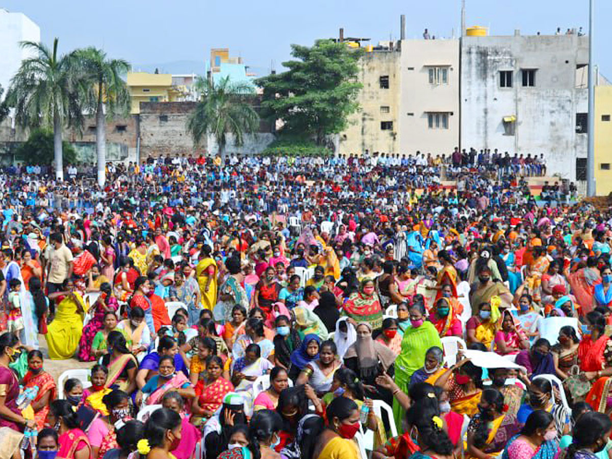 Ap Decentralisation Rayalaseema intellectual Public Meeting Tirupati - Sakshi1