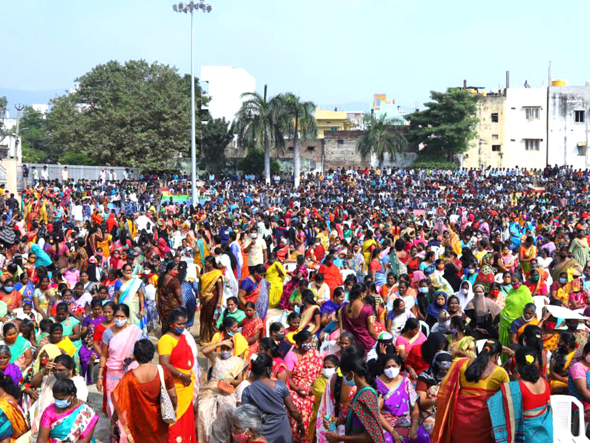 Ap Decentralisation Rayalaseema intellectual Public Meeting Tirupati - Sakshi15