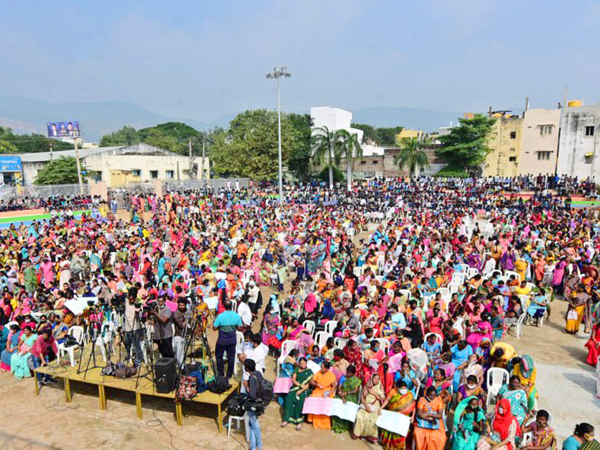 Ap Decentralisation Rayalaseema intellectual Public Meeting Tirupati - Sakshi3