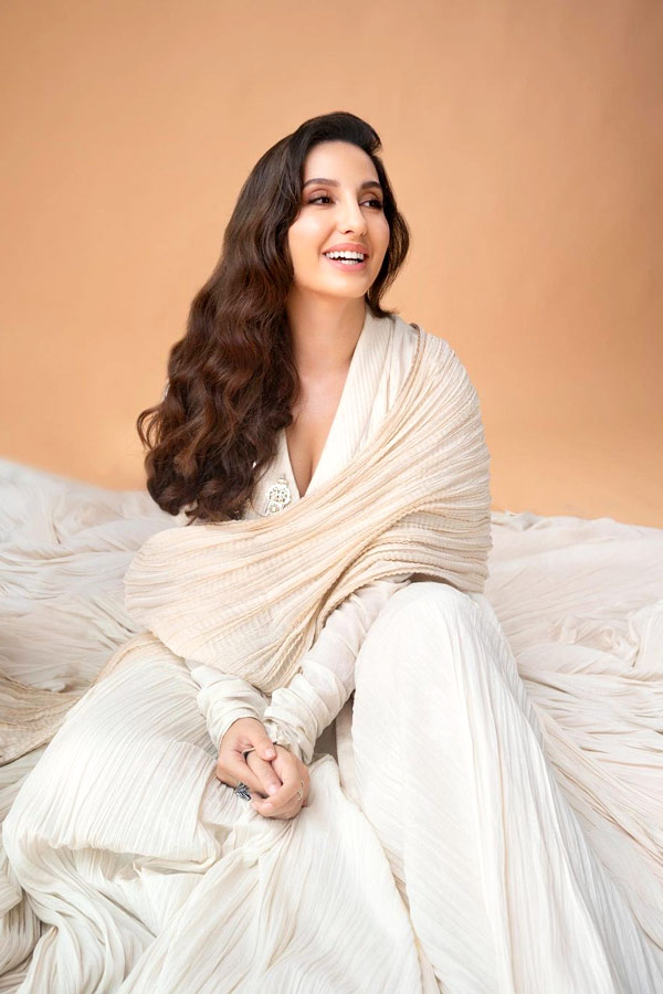 Actress Nora Fatehi Photo Gallery - Sakshi9