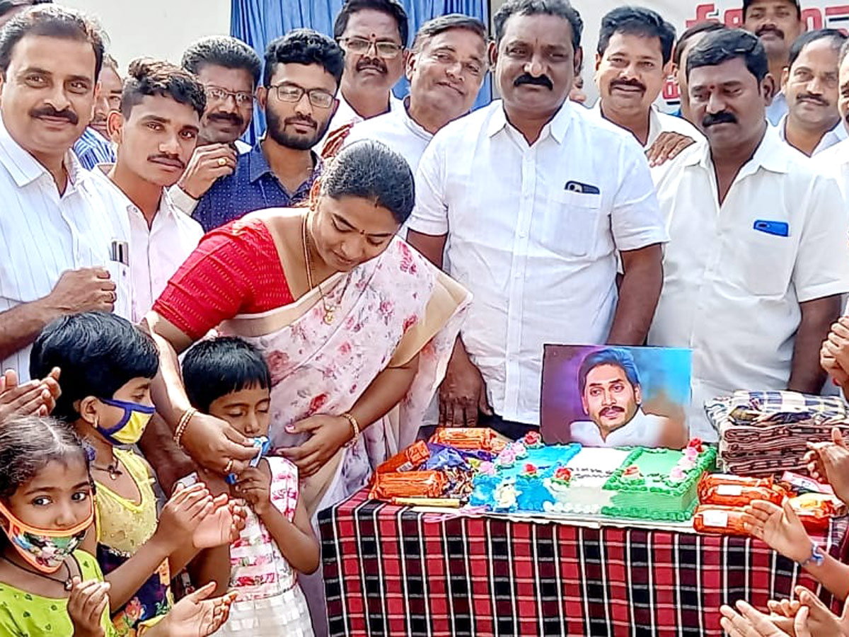 Happy Birthday CM YS Jagan Photo Gallery - Sakshi16