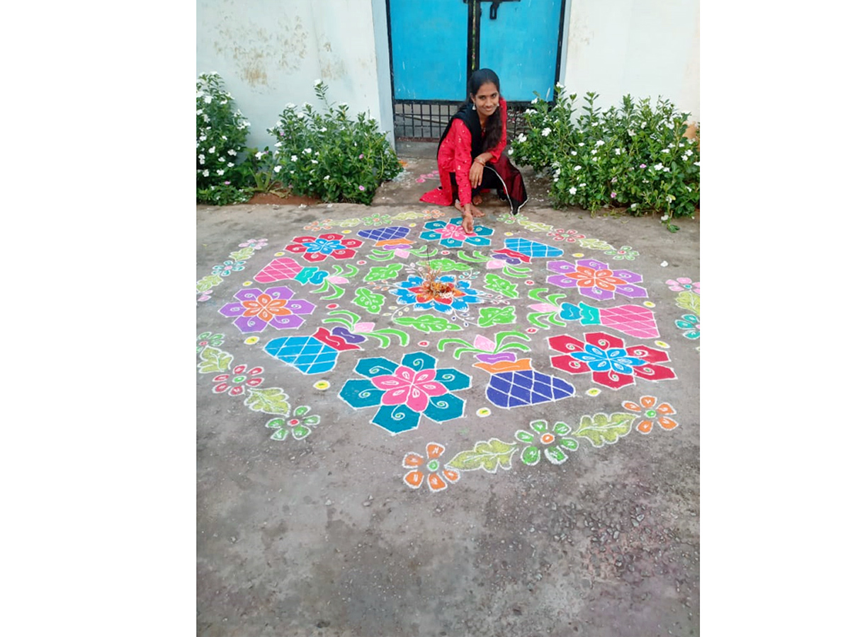 Sankranthi 2022 Muggulu: Attractive Sankranthi Special Rangoli Designs - Sakshi136