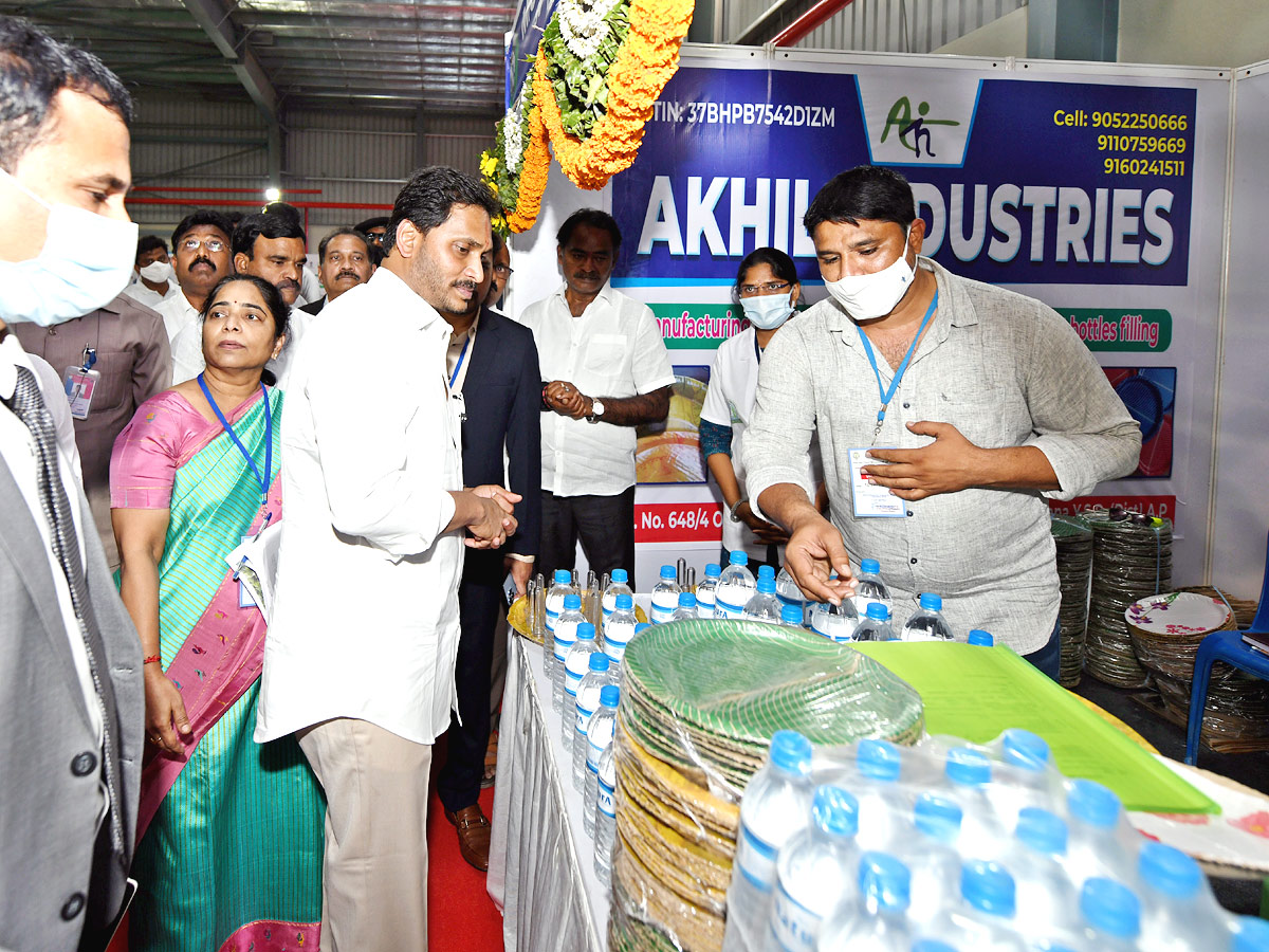 Launch of MIH And EMC In YSSAR District Kopparthi Photo Gallery - Sakshi18