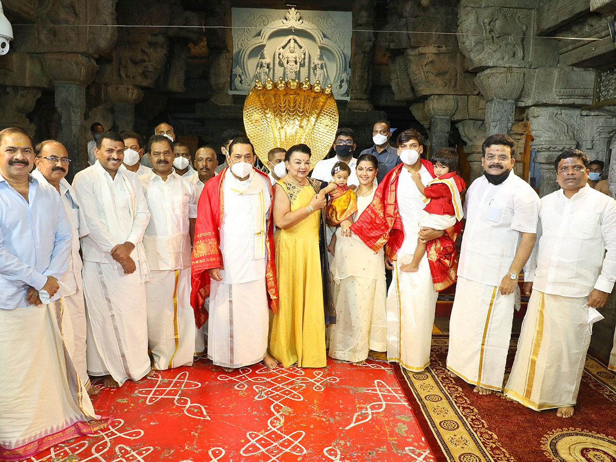 Sri Lanka Prime Minister Mahinda Rajapaksa To Visit Tirumala Temple - Sakshi1