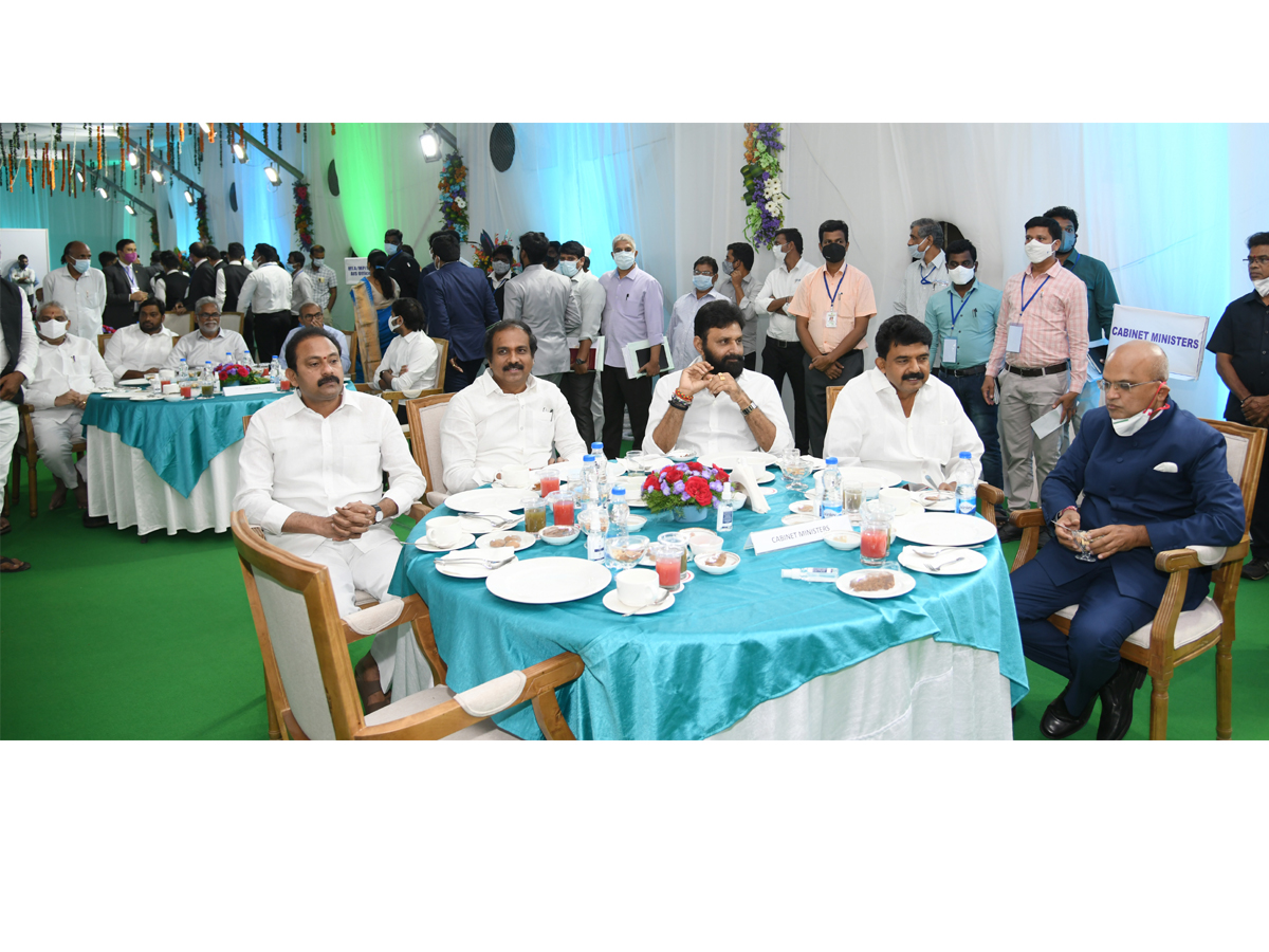 Chief Justice NV Ramana joins Tea time with CM YS Jagan Photo Gallery - Sakshi11