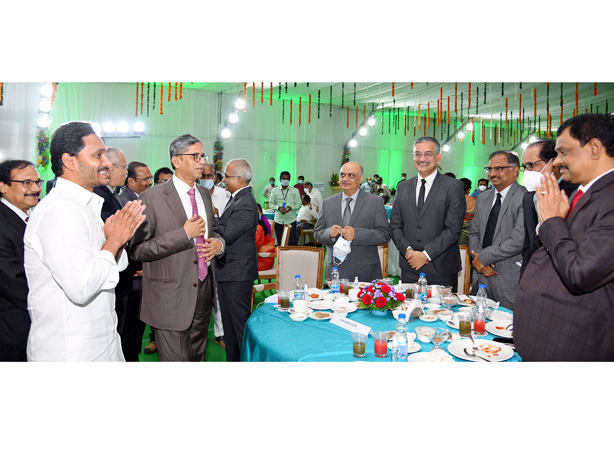 Chief Justice NV Ramana joins Tea time with CM YS Jagan Photo Gallery - Sakshi1