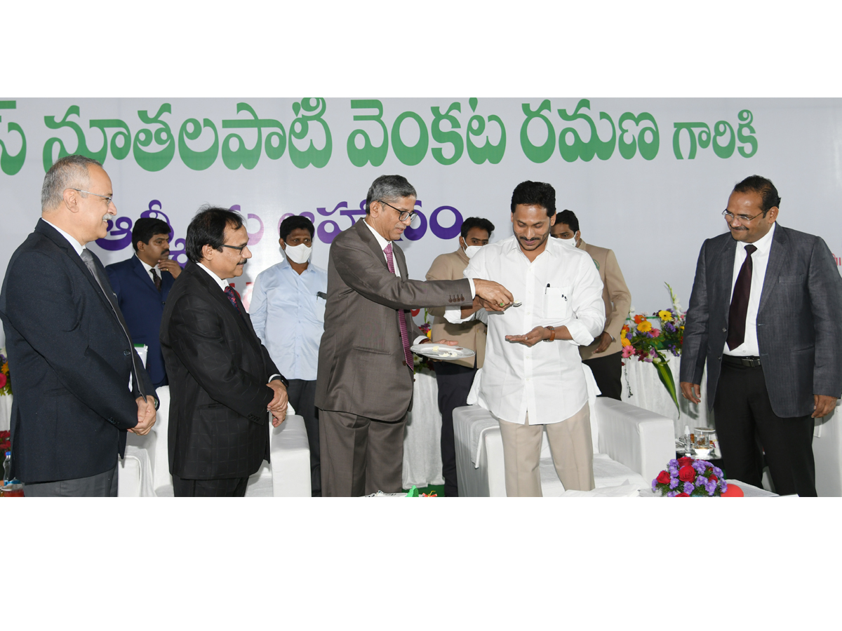 Chief Justice NV Ramana joins Tea time with CM YS Jagan Photo Gallery - Sakshi29