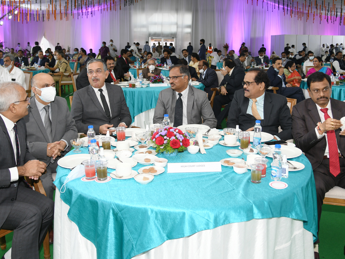 Chief Justice NV Ramana joins Tea time with CM YS Jagan Photo Gallery - Sakshi9