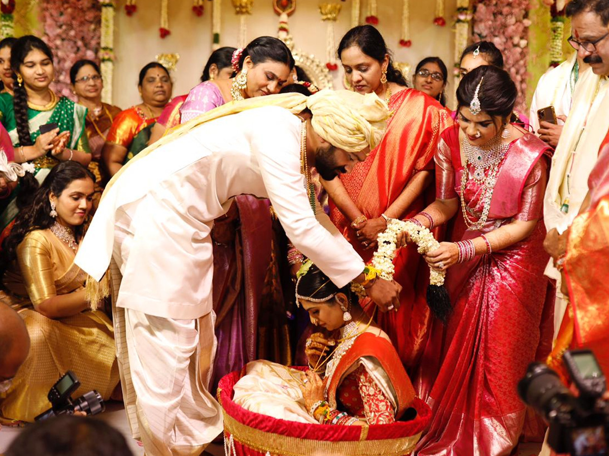 YSRCP MP Balasouri son Anudeep wedding Photo Gallery - Sakshi4