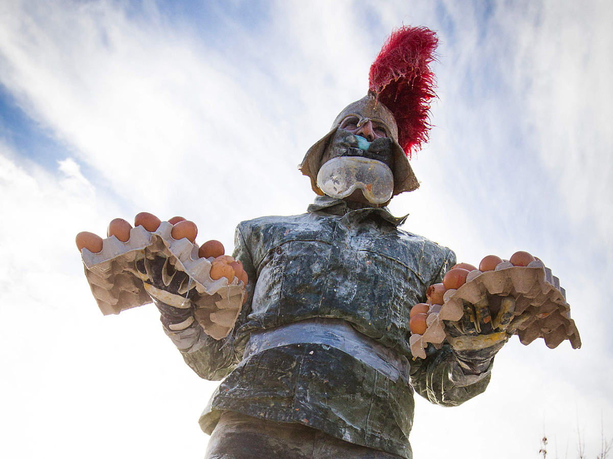 Els Enfarinats festival : 200 year old food fight in Spain Photo Gallery - Sakshi7