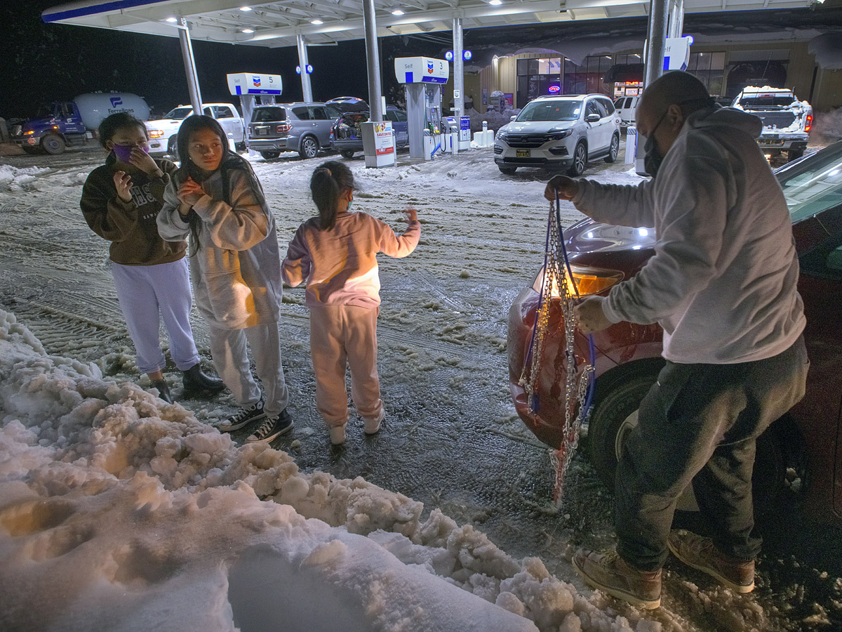 Heavy snowfall in California Photos - Sakshi10