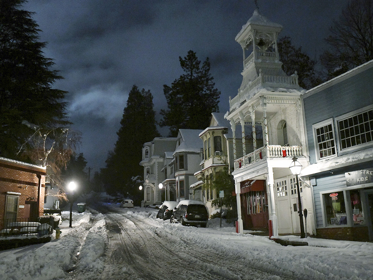 Heavy snowfall in California Photos - Sakshi12