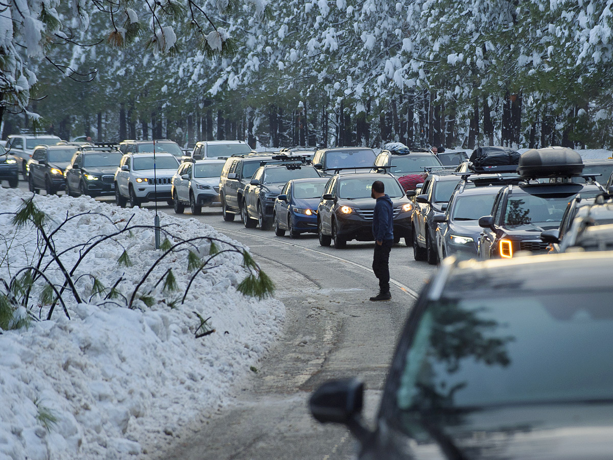 Heavy snowfall in California Photos - Sakshi8