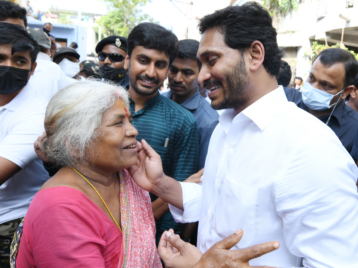 CM YS Jagan Visits Flood Affected Areas In Chittoor and Nellore Dist Photo Gallery - Sakshi48