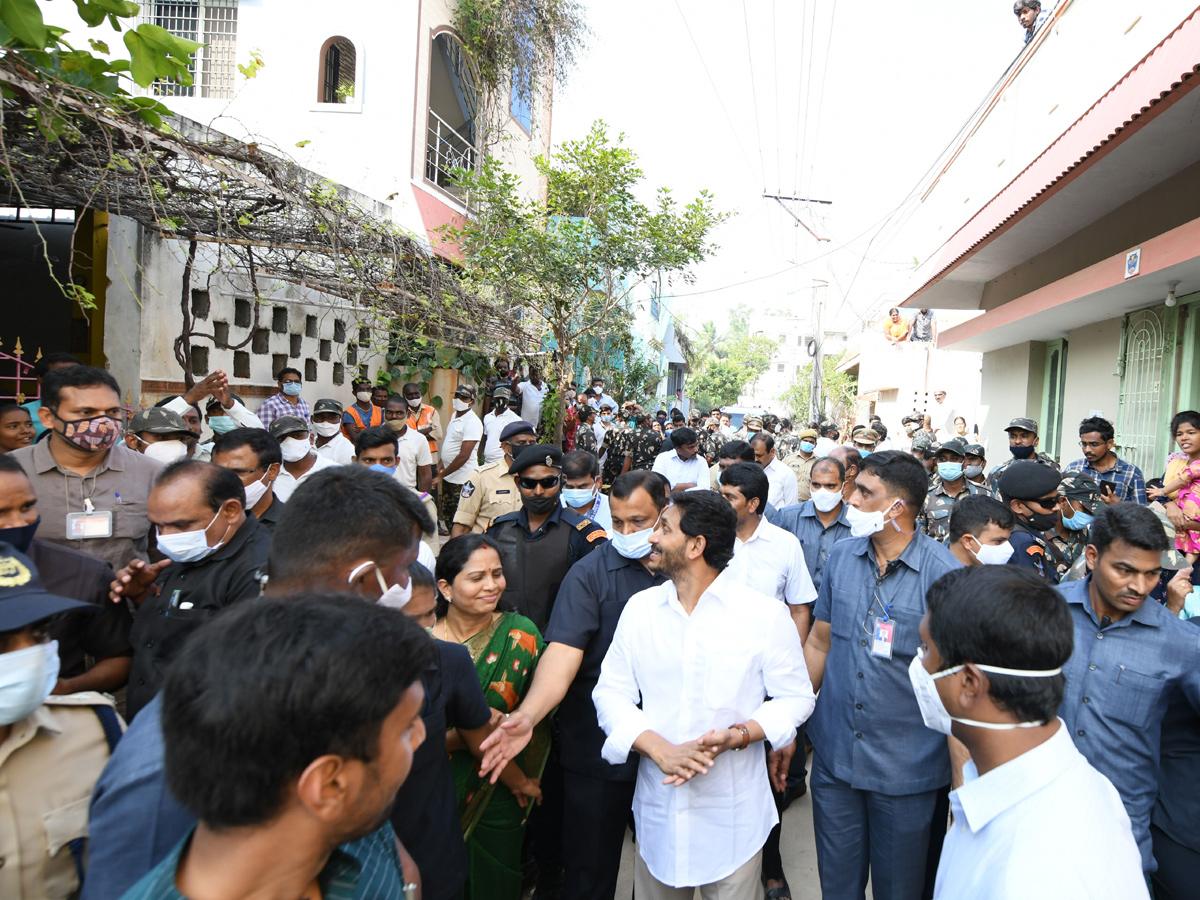 CM YS Jagan Visits Flood Affected Areas In Chittoor and Nellore Dist Photo Gallery - Sakshi32