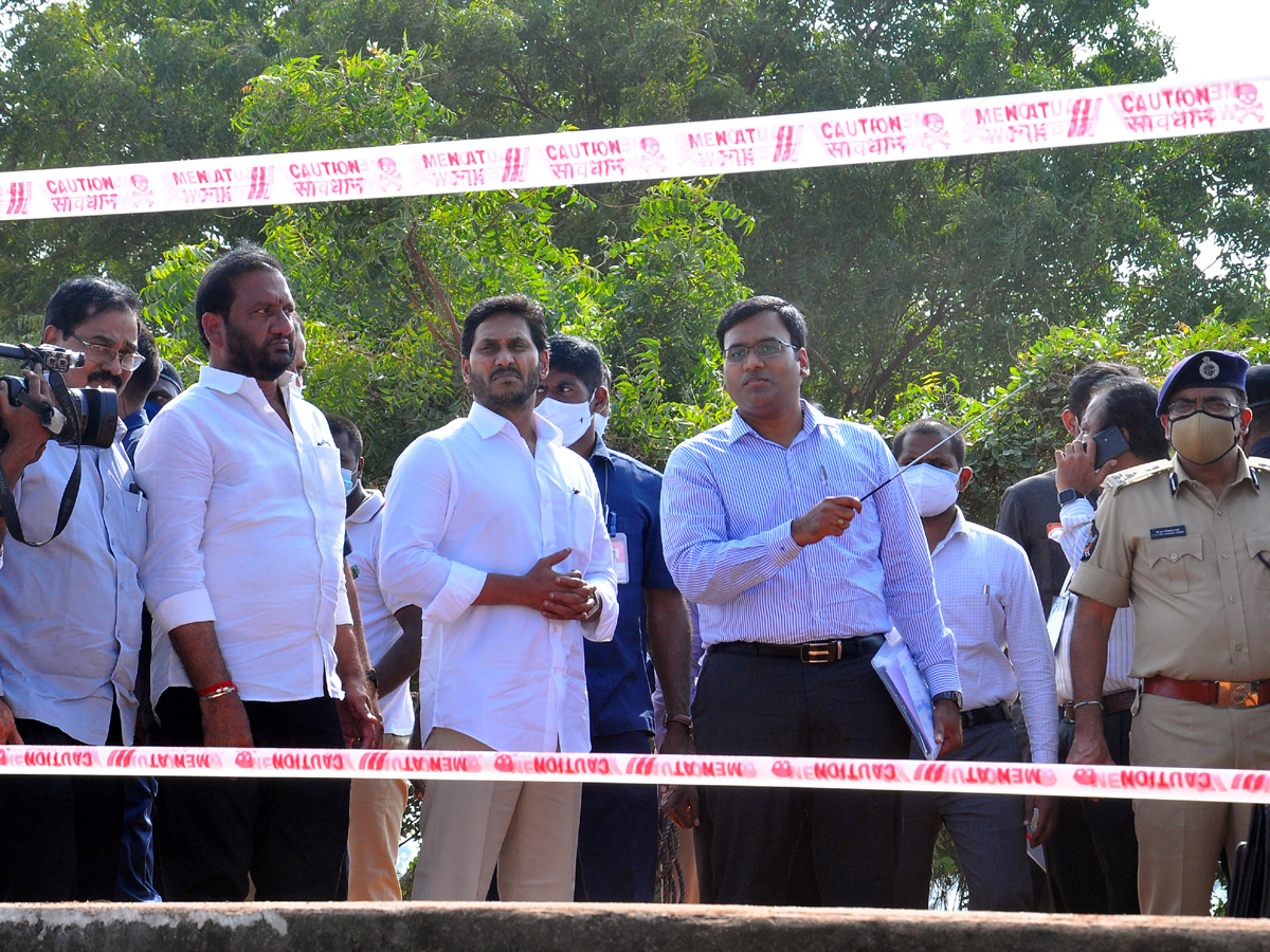 CM YS Jagan Visits Flood Affected Areas In Chittoor and Nellore Dist Photo Gallery - Sakshi16