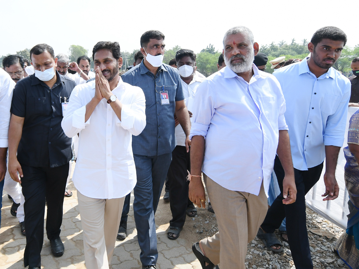 CM YS Jagan Visits Flood Affected Areas In Chittoor and Nellore Dist Photo Gallery - Sakshi52