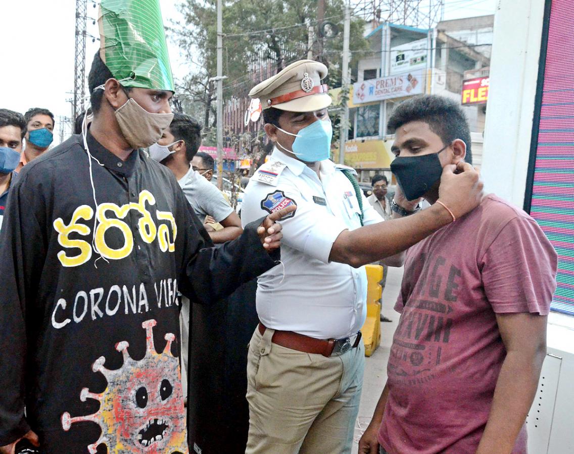 Mask rule enforcement back in Telangana - Sakshi21