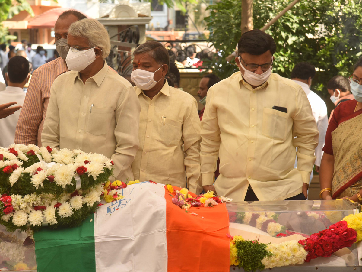 Political Leaders Pays tributes To Former AP CM Rosaiah Photo Gallery - Sakshi21