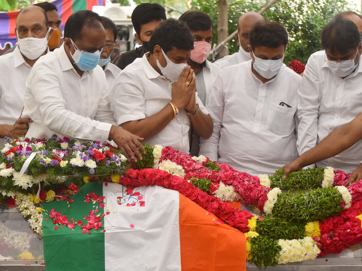 Political Leaders Pays tributes To Former AP CM Rosaiah Photo Gallery - Sakshi48