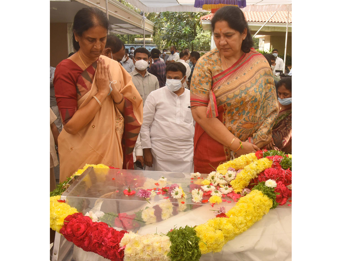 Political Leaders Pays tributes To Former AP CM Rosaiah Photo Gallery - Sakshi22