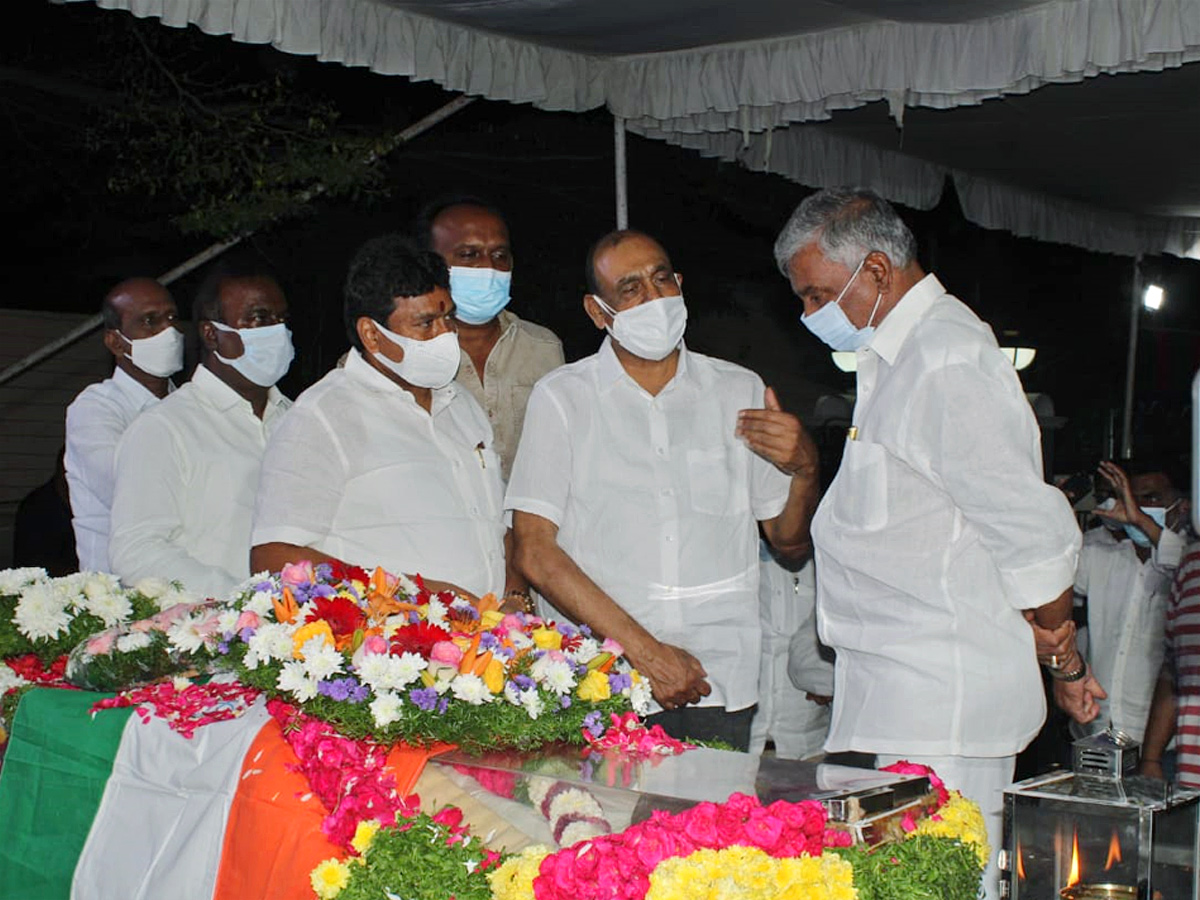 Political Leaders Pays tributes To Former AP CM Rosaiah Photo Gallery - Sakshi53