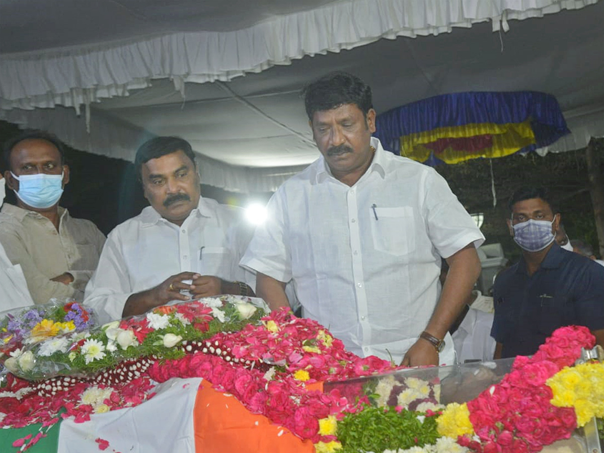 Political Leaders Pays tributes To Former AP CM Rosaiah Photo Gallery - Sakshi55