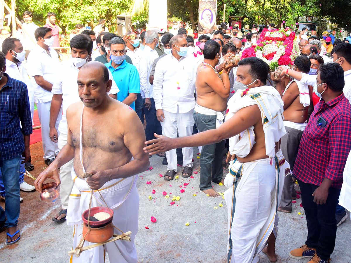 Former CM Rosaiah Funeral Photo Gallery - Sakshi11