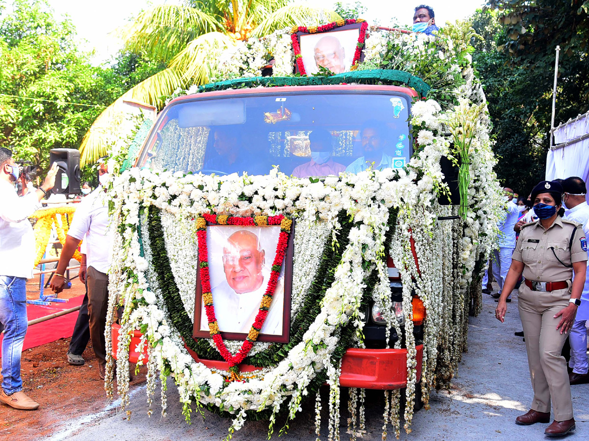 Former CM Rosaiah Funeral Photo Gallery - Sakshi13