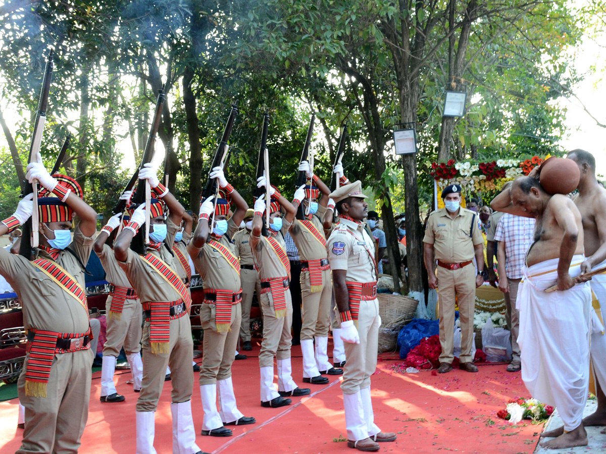 Former CM Rosaiah Funeral Photo Gallery - Sakshi16