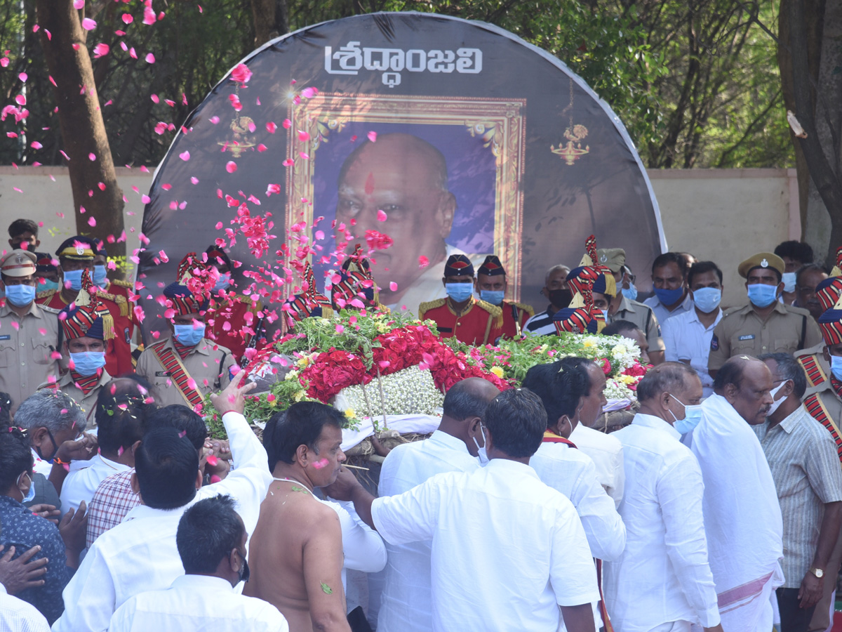 Former CM Rosaiah Funeral Photo Gallery - Sakshi2