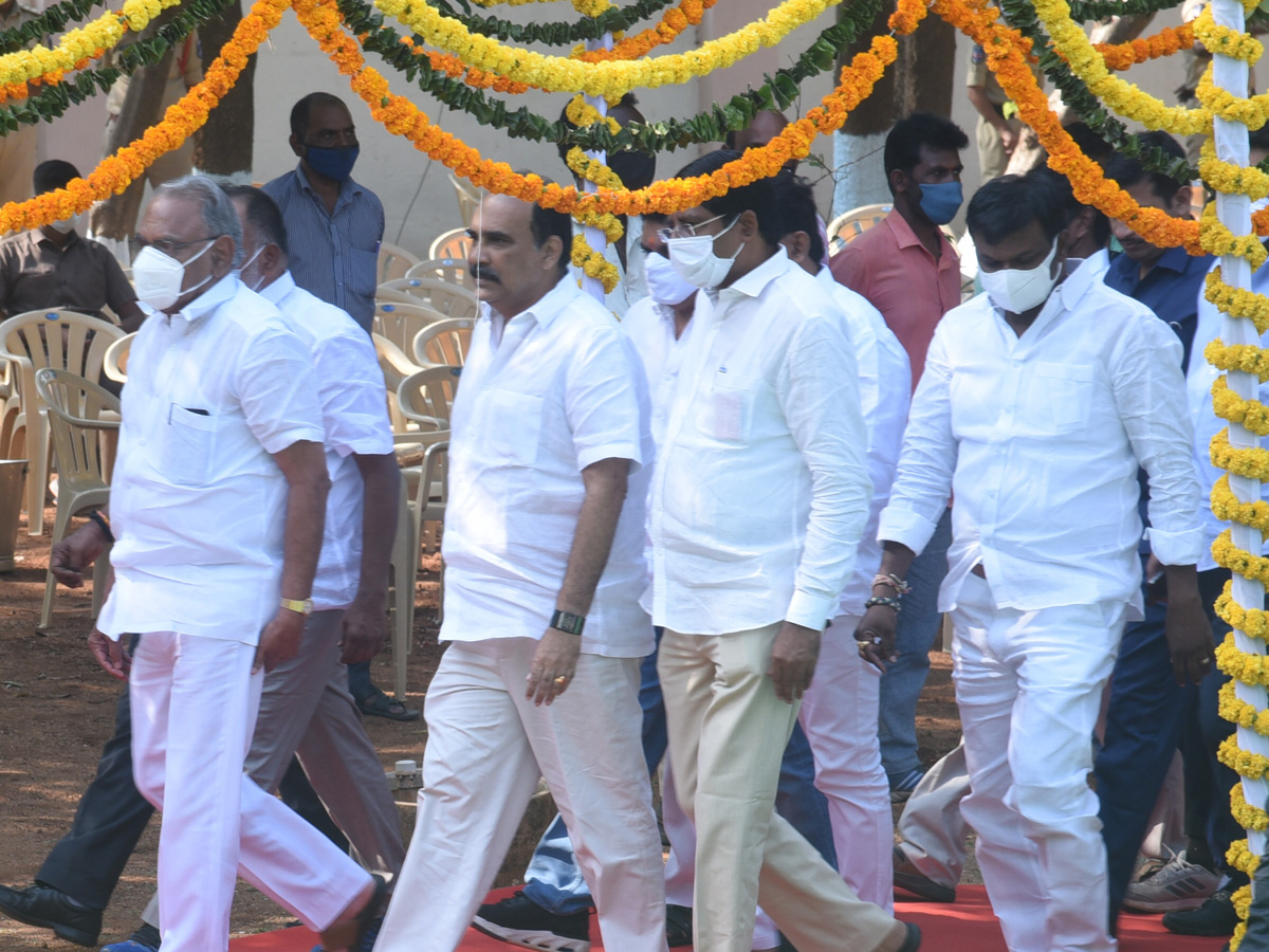 Former CM Rosaiah Funeral Photo Gallery - Sakshi26