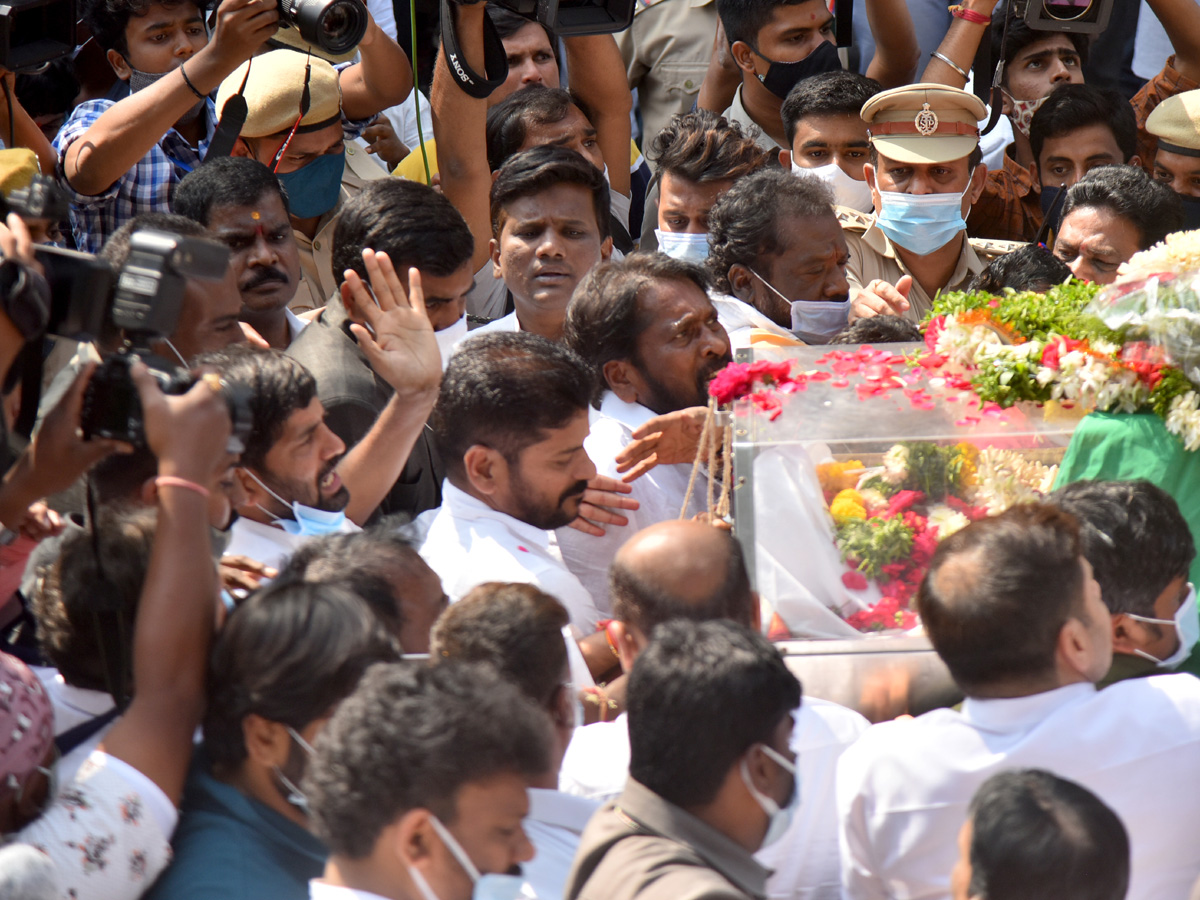 Former CM Rosaiah Funeral Photo Gallery - Sakshi30