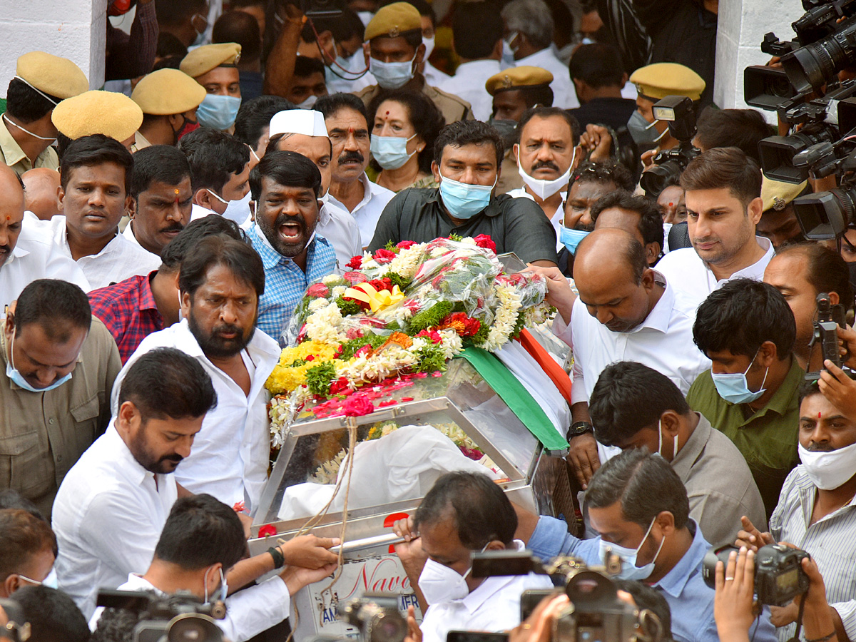 Former CM Rosaiah Funeral Photo Gallery - Sakshi32