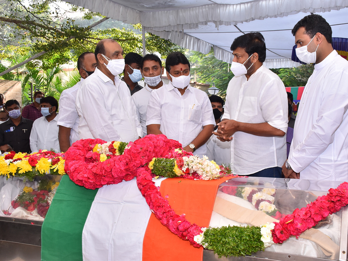 Political Leaders Pays tributes To Former AP CM Rosaiah Photo Gallery - Sakshi63