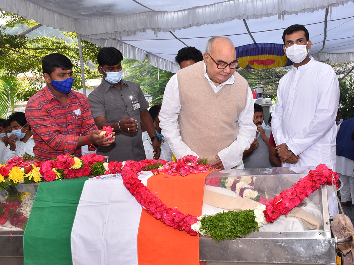 Political Leaders Pays tributes To Former AP CM Rosaiah Photo Gallery - Sakshi65