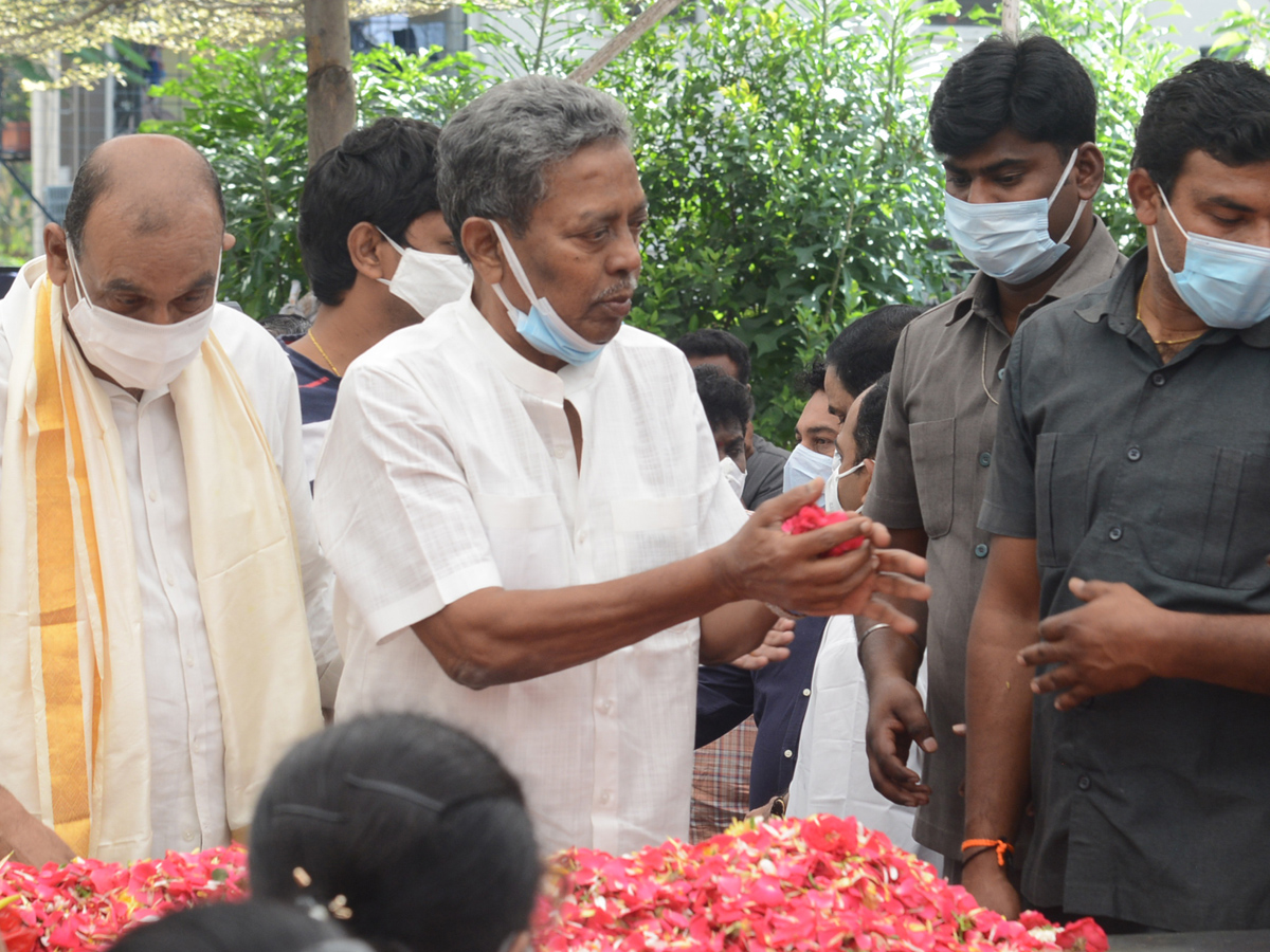 Political Leaders Pays tributes To Former AP CM Rosaiah Photo Gallery - Sakshi69