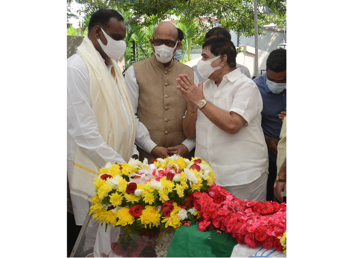 Political Leaders Pays tributes To Former AP CM Rosaiah Photo Gallery - Sakshi75