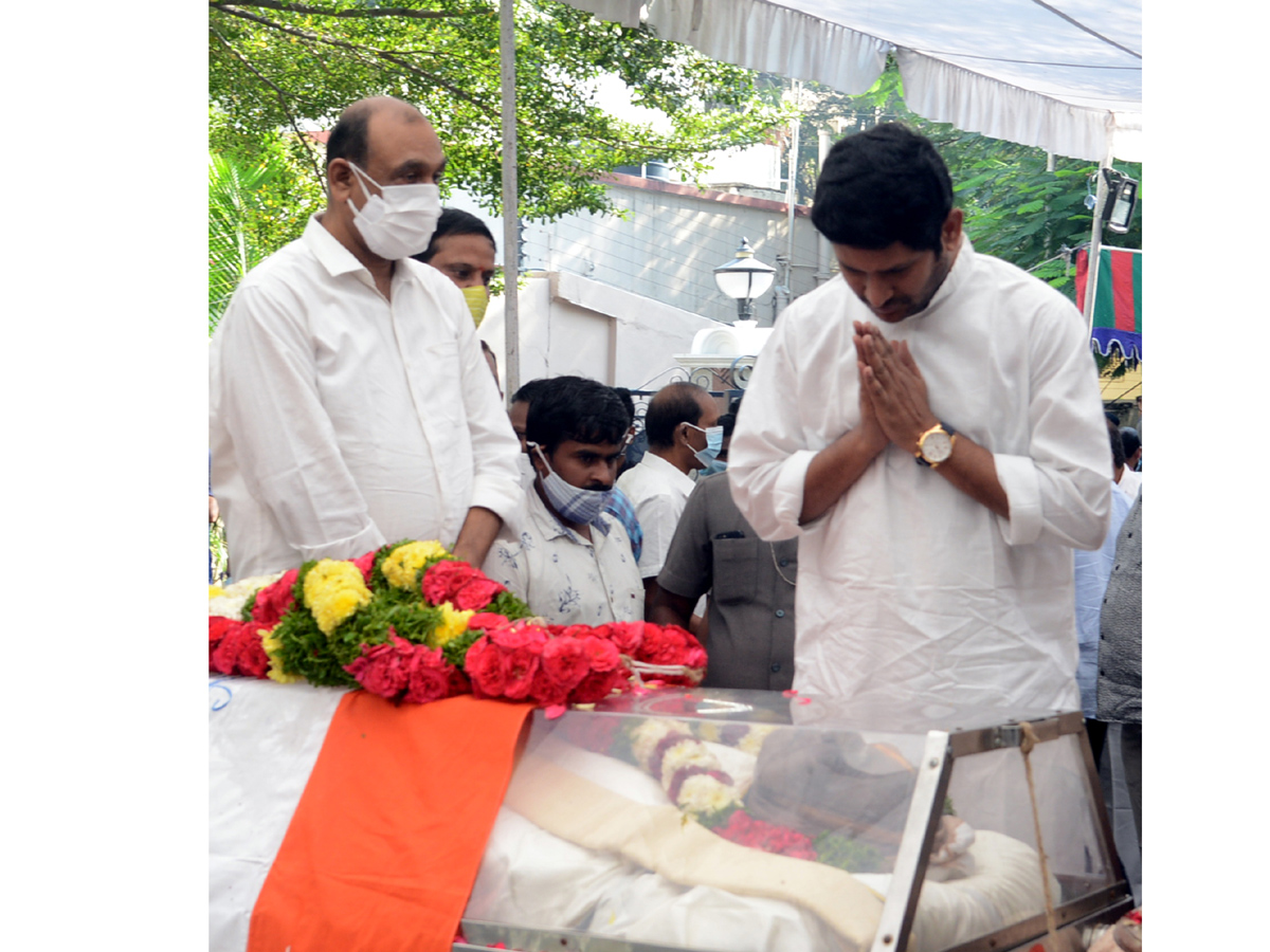 Political Leaders Pays tributes To Former AP CM Rosaiah Photo Gallery - Sakshi79