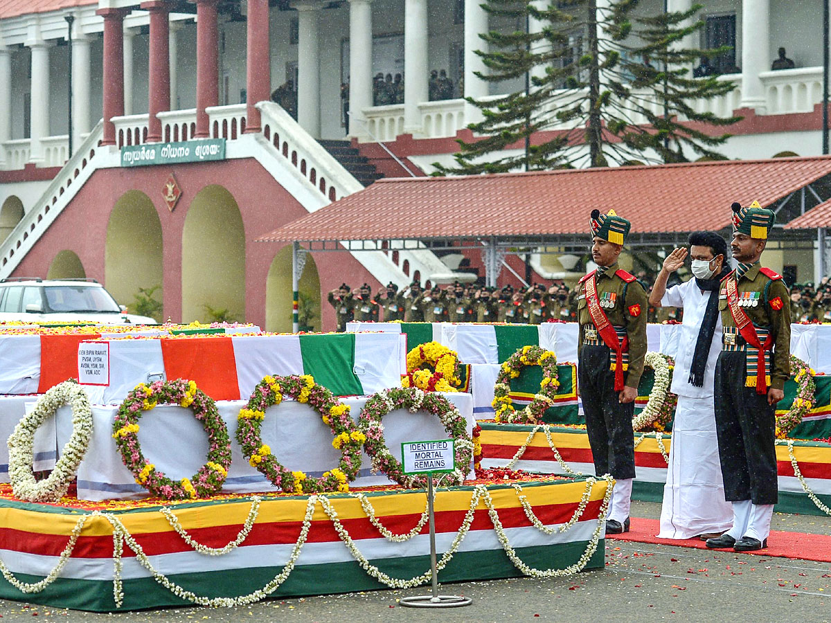 CM MK Stalin Pays Tribute To CDS Bipin Rawat And Among 13 Jawans at Wellington - Sakshi6