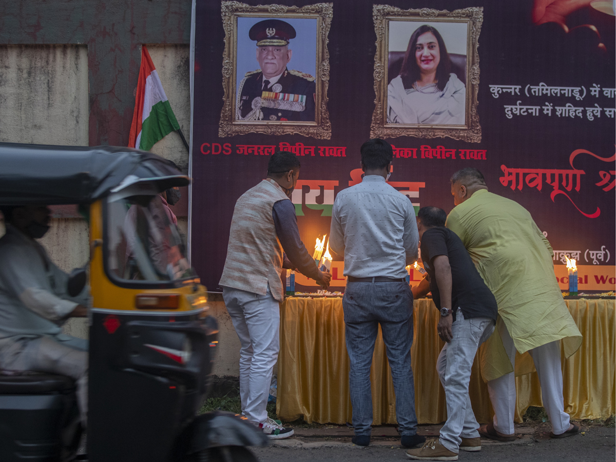 India pays tribute to its top general CDS Bipin Rawat PHoto Gallery - Sakshi4