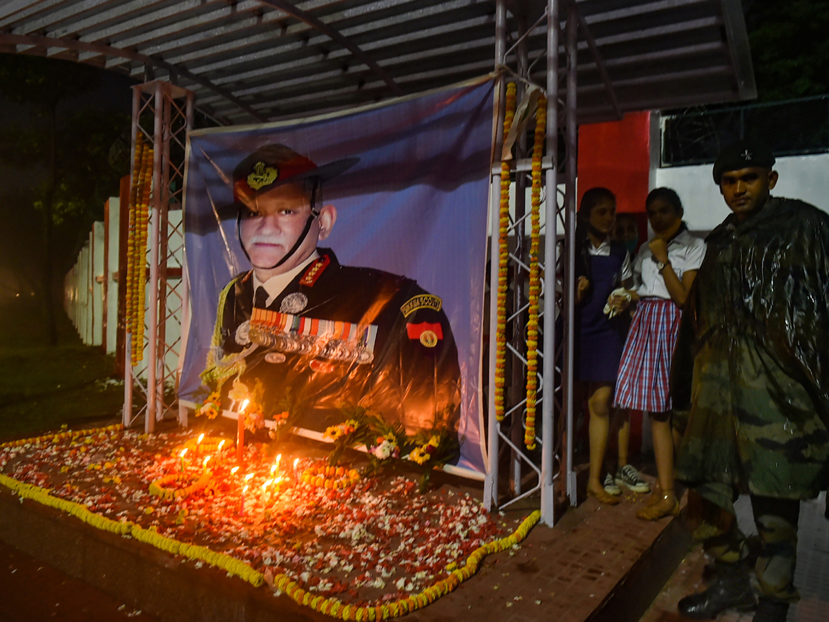 India pays tribute to its top general CDS Bipin Rawat PHoto Gallery - Sakshi5