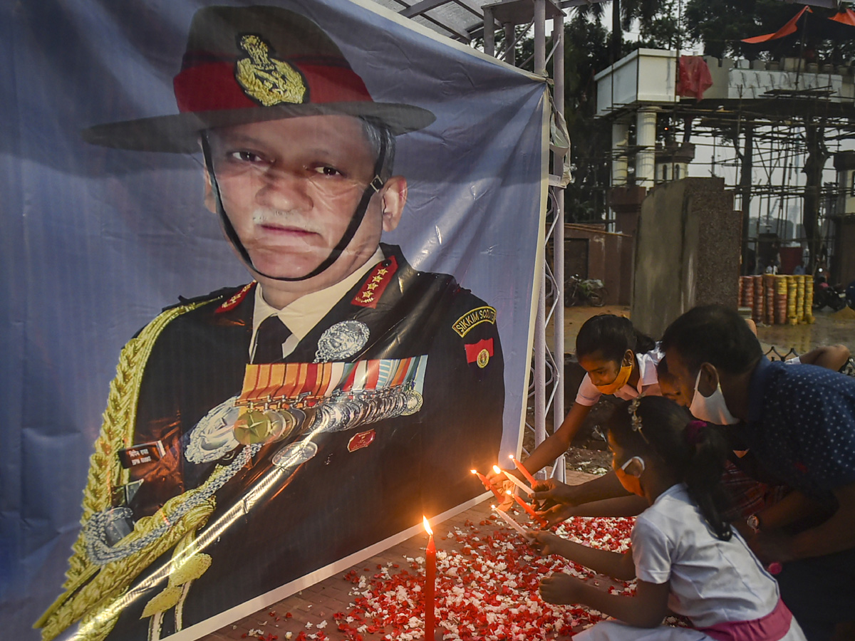 India pays tribute to its top general CDS Bipin Rawat PHoto Gallery - Sakshi10