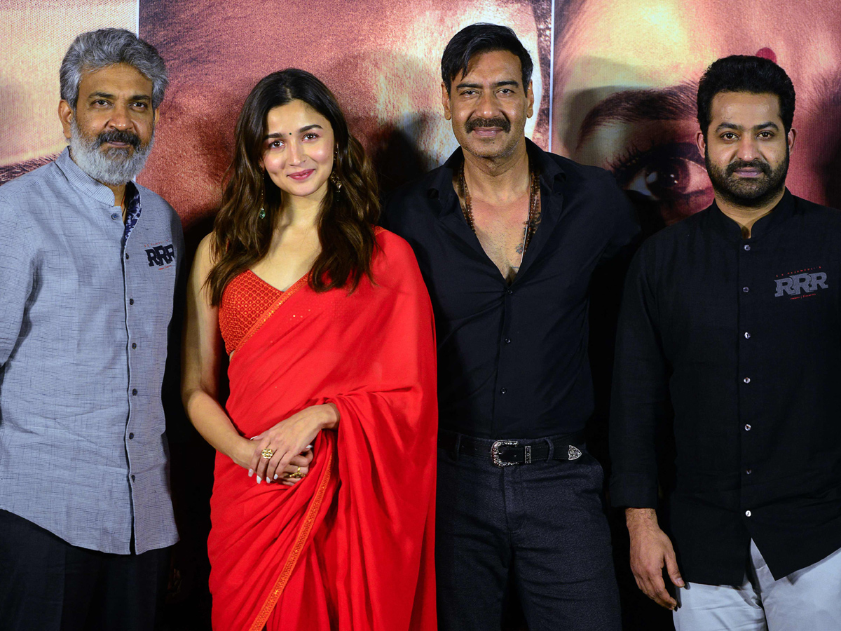 RRR trailer launch in Mumbai Photo Gallery - Sakshi1