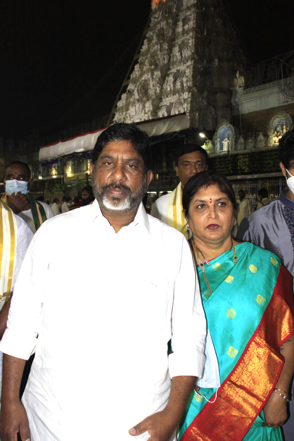 Cine Celebrities and VIPs Visit Tirumala Temple  - Sakshi10