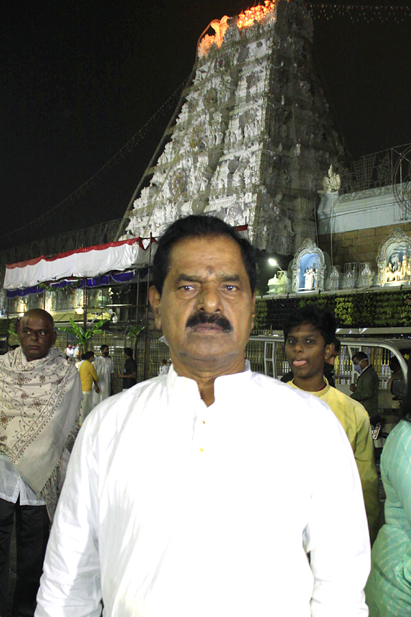 Cine Celebrities and VIPs Visit Tirumala Temple  - Sakshi18