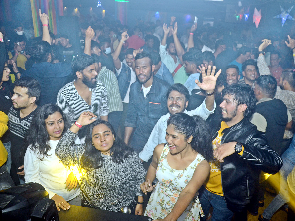 New Year Celebrations 2022 Photo Gallery - Sakshi5