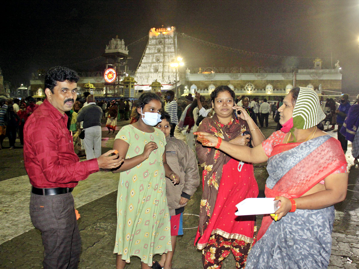 New Year Celebrations 2022 In AP Photo Gallery - Sakshi18