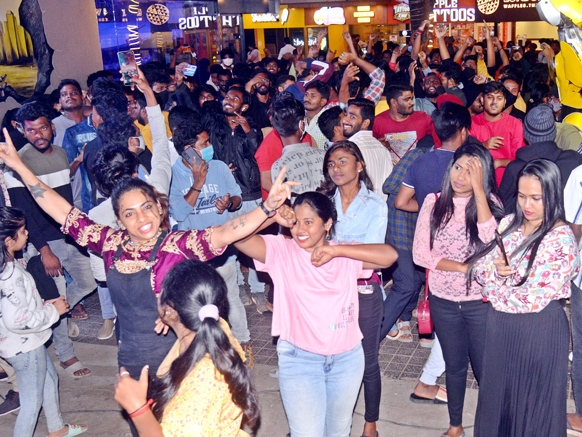 New Year Celebrations 2022 In AP Photo Gallery - Sakshi21